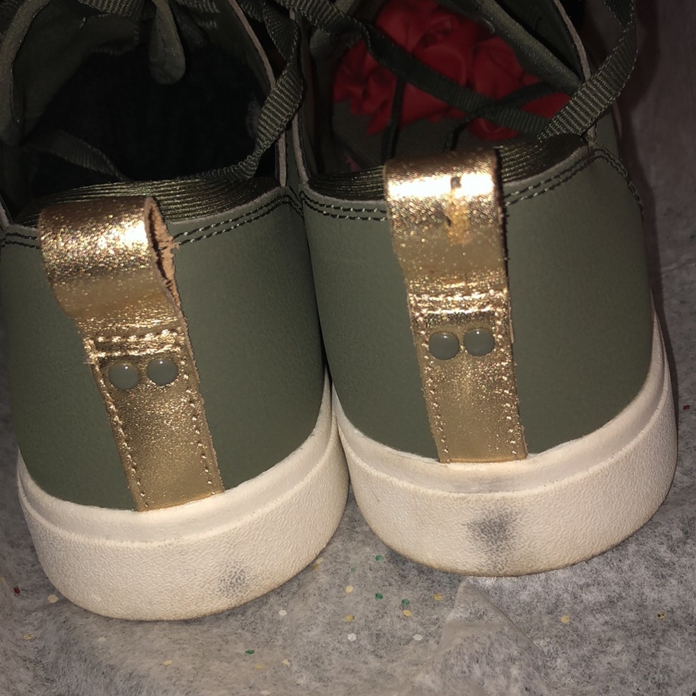 Preowned RYKA SURROUND FIT WOMEN GREEN CAMO PRINT SNEAKERS (7.5) - Picture 4 of 6